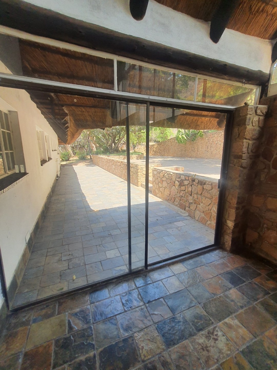 To Let 5 Bedroom Property for Rent in Zandfontein A H North West